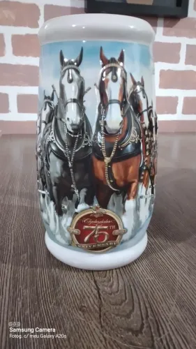 Caneca budweiser 75 anos