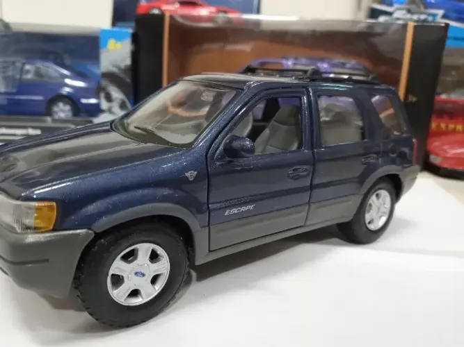 Miniatura Escape Ecosport 1/24 Maisto Thailand Rara #1j939