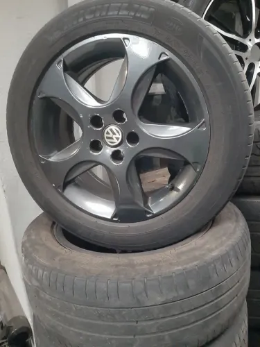 Roda aro 16 Volkswagen golf sportline grafite com pneu 205 55 16 pirelli jogo 5x100