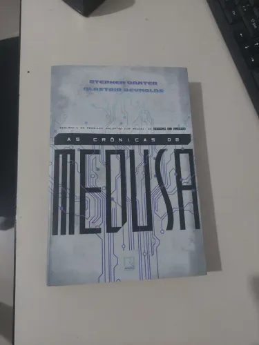 Livro As crônicas de Medusa