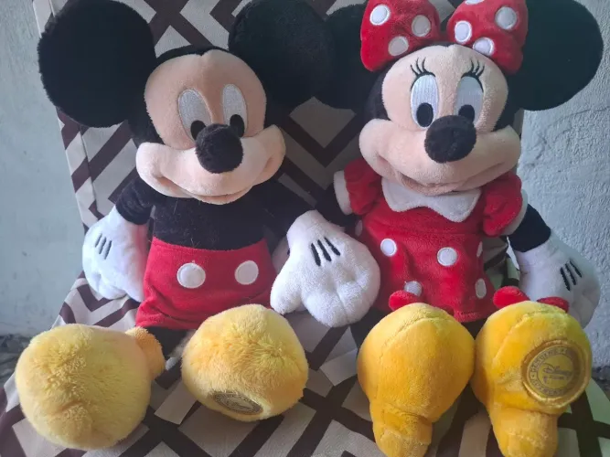 Boneca Minnie e Mickey 30 cm