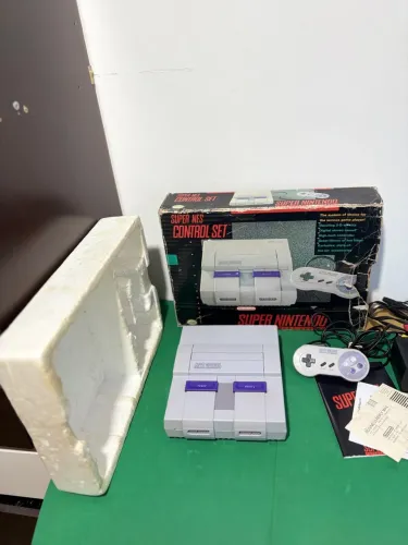 Console Super Nintendo (SNES)
