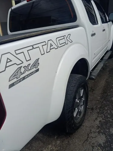 Nissan Frontier SV At.cd 4X4 2.5 TB Diesel Mec. 2015