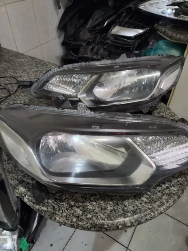 Farol honda fit 2015