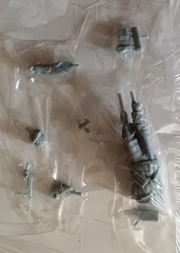 montagem de figuras plastimodelismo