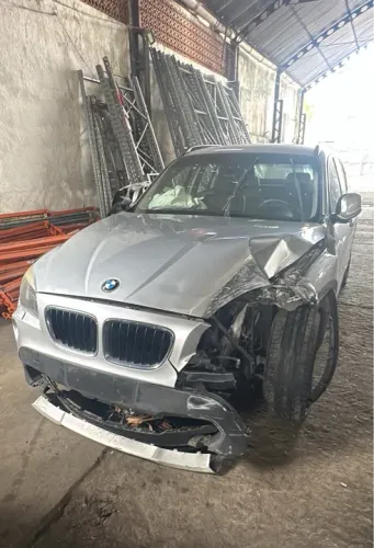 BMW X1 - Peças sucata