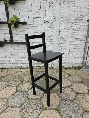 ? Banqueta Alta com Encosto