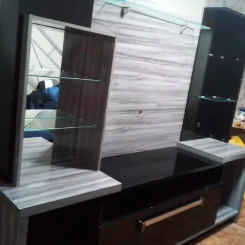 Rack grande com espelho ja esta desmontada