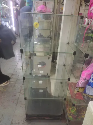 Vitrine de vidro para organização