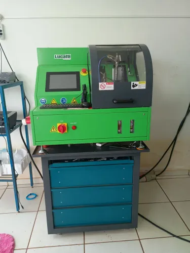 Aparelho de Teste de Injetor eletrônico Lucatti (novo).