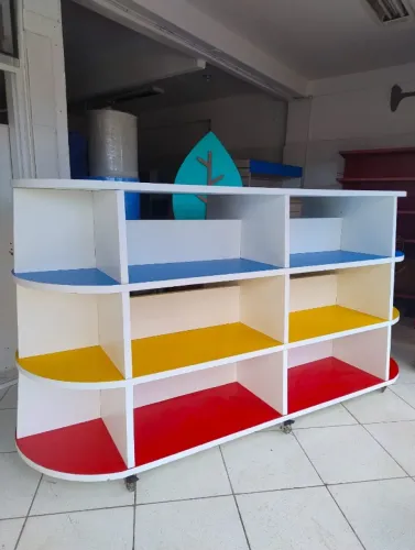 Móveis Modulados para Lojas - Expositor/Ilha com 24 divisórias 