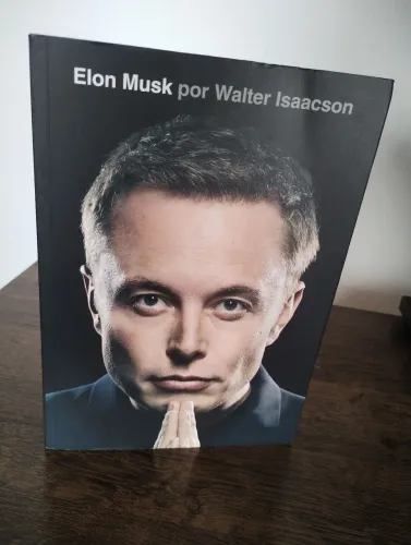 Livro Elon Musk por Walter Isaacson