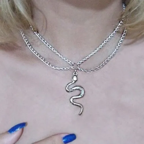 Gargantilha com Pingente de Cobra de Alta Qualidade