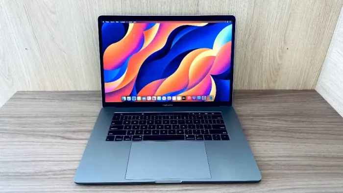 MacBook Pro, Core i9, 32 Gb Ram, 512 SSD, 15.4 Polegadas, Touch Bar, Touch Id