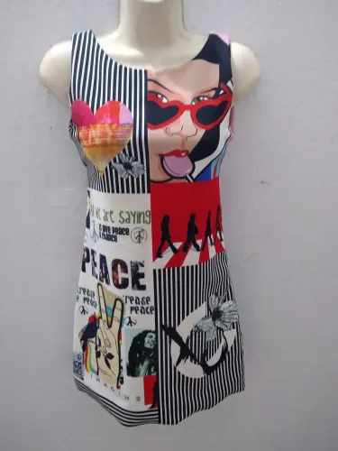 Vestido tubinho anos 60 Beatles Hippie 