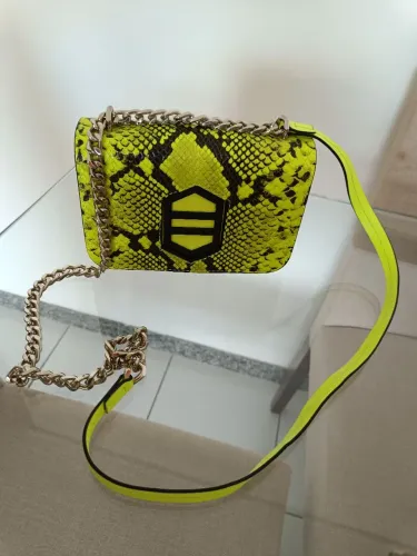Bolsa de Ombro em Couro Python Verde Arezzo Neon
