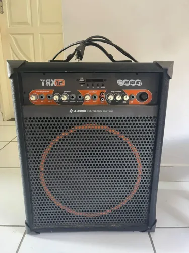Caixa de Som LL Audio TRX12 - Potência e Versatilidade