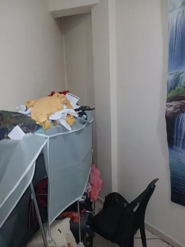 Quarto para alugar pequeno sem móveis..