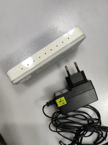 Switch dlink semi-novo