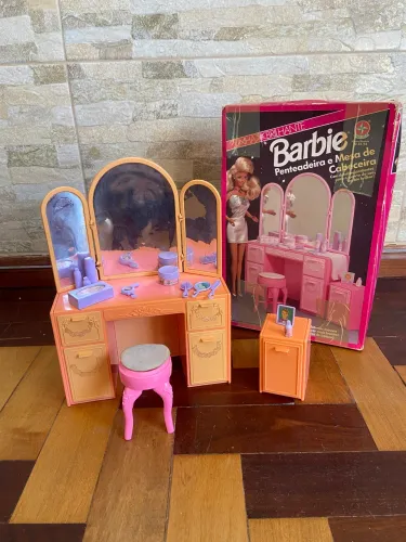 Penteadeira e mesa de cabeceira Barbie estrela móveis casa dos sonhos 1980/90