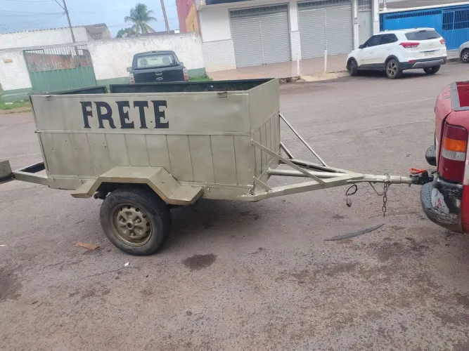 Reboque tipo bau aberto chapa 18