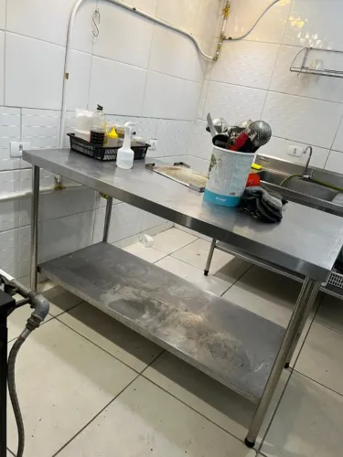 BANCADA DE INOX PARA RESTAURANYE E AFINS