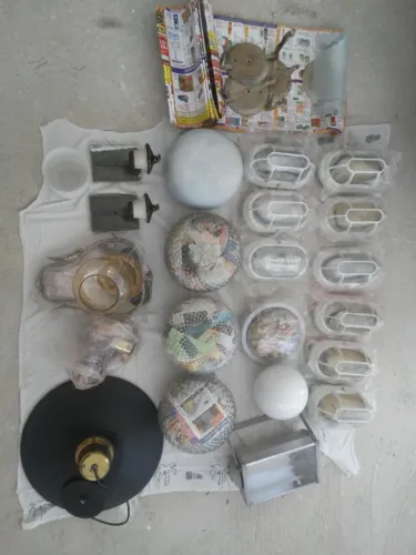 Luminárias, Tartarugas, Globos, Plafons, Holofote e outros. 