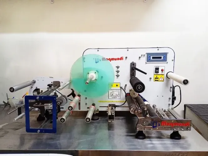 Rotuladora Maqmundi ES1200 com datador 220v