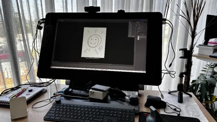 Mesa digitalizadora com caneta e suporte ergonomico - Cintiq 24 pol - resolucao 4k IPS