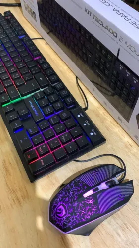 Kit teclado e mouse RGB para computador/notebook