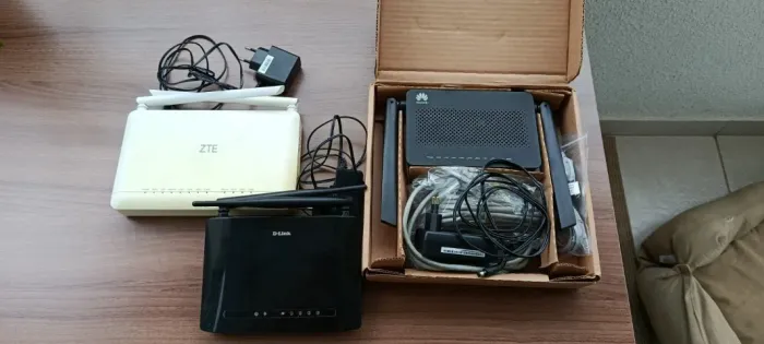 Vendo Lote de Roteadores Wi-Fi