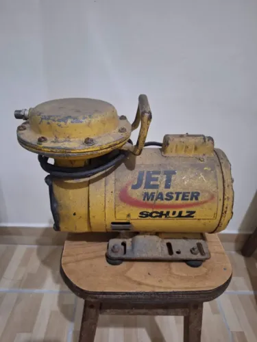 Motocompressor Shultz + 2 pistolas de pintura + mascara de poeira