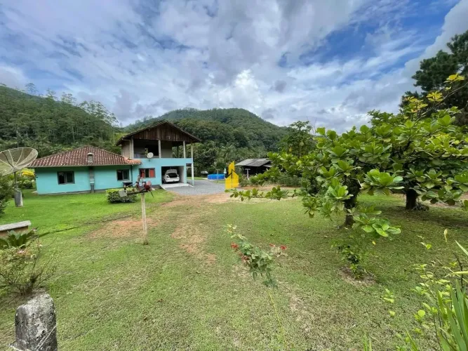 Mini sítio com 02 casas a Venda em Benedito Novo