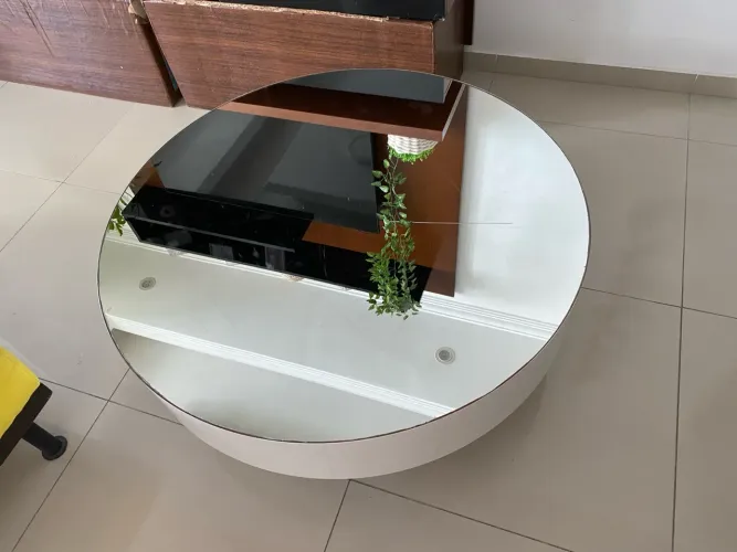 Mesa de centro espelhada