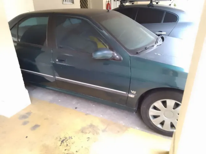 Peugeot 406 sedã Ano 99 automático