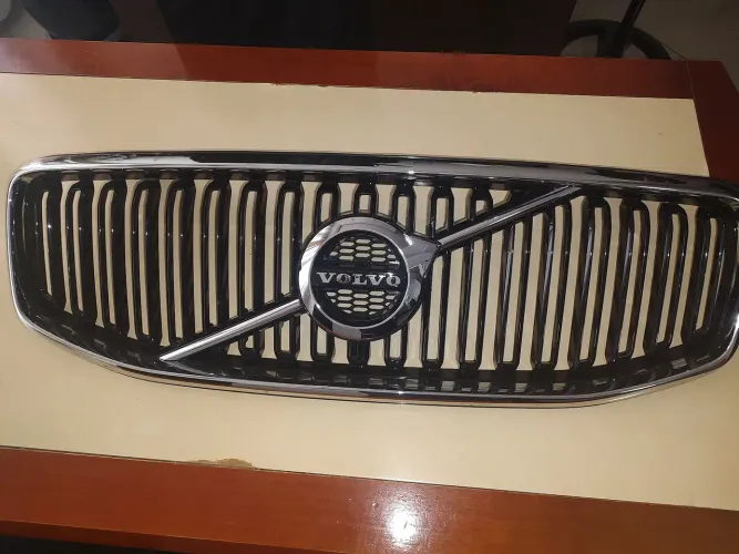 Grade dianteira para o volvo XC60 Ano 2021