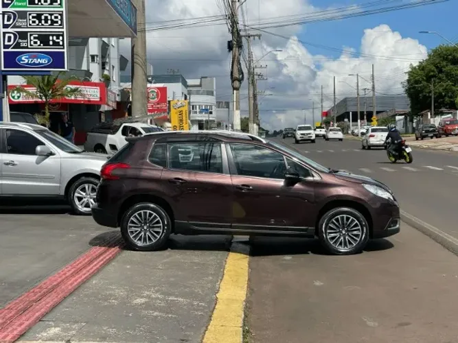 Peugeot 2008 Allure 1.6 Aut. 2018