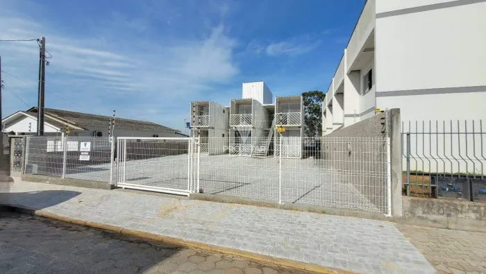 Studios Mobiliados para Locação Próximo à UFSC (menos de 500m)