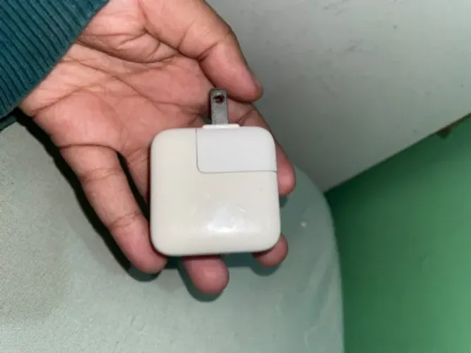 Fonte Carregador Original Apple 12W A1401 USB - iPhone iPad - Adapter