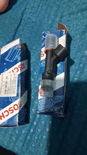 2 Bicos injetores do motor duratec