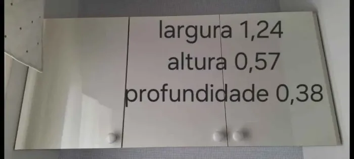 Armario suspenso em fórmica foi feito por marceneiro está novinho sem detalhes