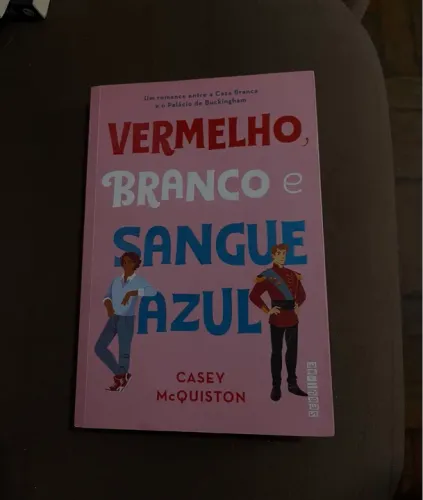 Livro - Vermelho Branco e Sangue Azul