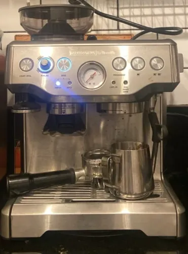 Cafeteira eletrica breville tramontina com moedor 127v