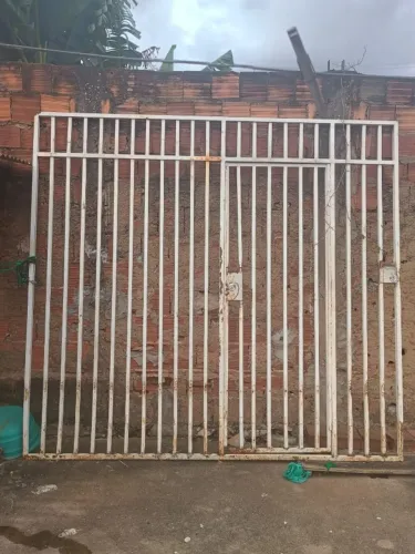Portão de ferro 2,68 por2,46