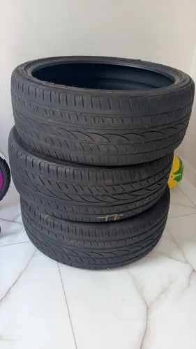 Pneu Aro 20 - 225/35