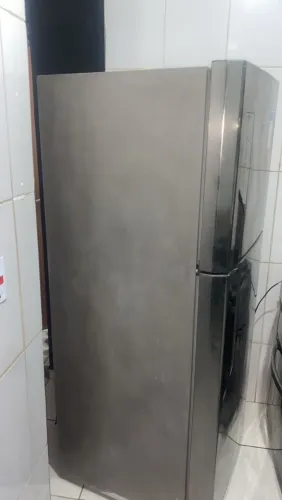 Geladeira electrolux 