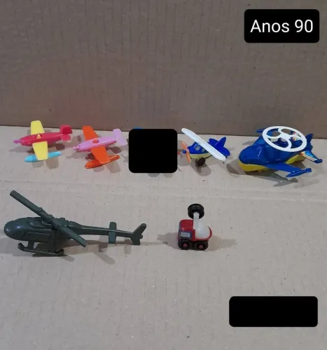 Lote miniaturas dos anos 90 aviões, helicóptero, carrinho de linha