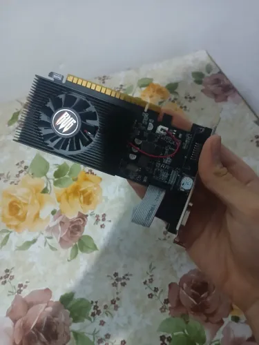 Placa de video Gt 730 4gb, nunca usada.