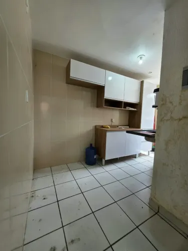 Imóvel para aluguel possui 58 metros quadrados com 2 quartos em Cohama - São Luís - MA