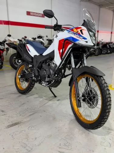 XRE 300 SAHARA ADVENTURE - Lançamento 2027